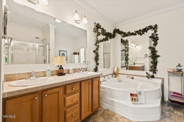 658 Cross Community Road, Blountville, TN 37617
