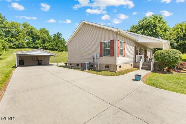 658 Cross Community Road, Blountville, TN 37617