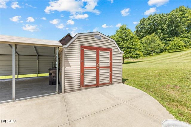658 Cross Community Road, Blountville, TN 37617