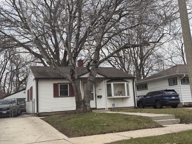 5037 N 48th STREET, Milwaukee, WI 53218