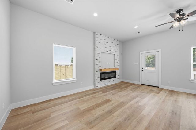 10610 Ashville Drive, Houston, TX 77051