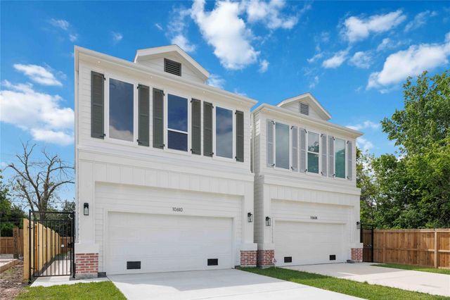 10610 Ashville Drive, Houston, TX 77051