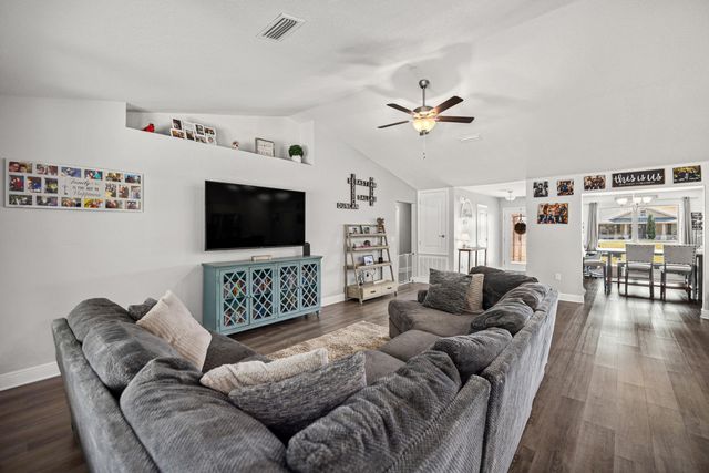 5780 E Dogwood Drive, Crestview, FL 32539