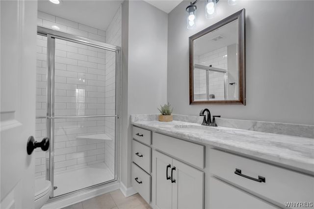 8 Greenspring Court, West Seneca, NY 14224