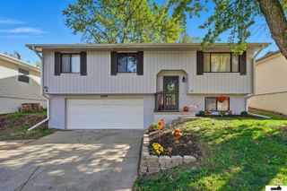 3804 S 56th Street, Lincoln, NE 68506