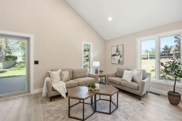 1581 W Briarwood Avenue, Littleton, CO 80120