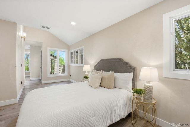 1581 W Briarwood Avenue, Littleton, CO 80120