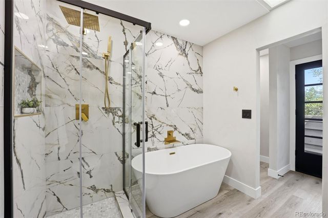 1581 W Briarwood Avenue, Littleton, CO 80120