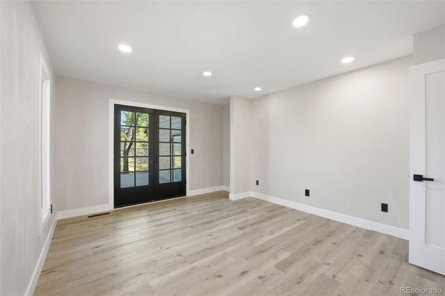 1581 W Briarwood Avenue, Littleton, CO 80120