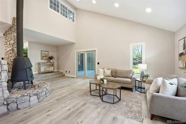 1581 W Briarwood Avenue, Littleton, CO 80120