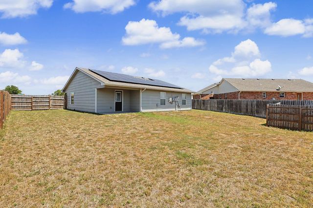 1311 E Maywood, Wichita, KS 67216