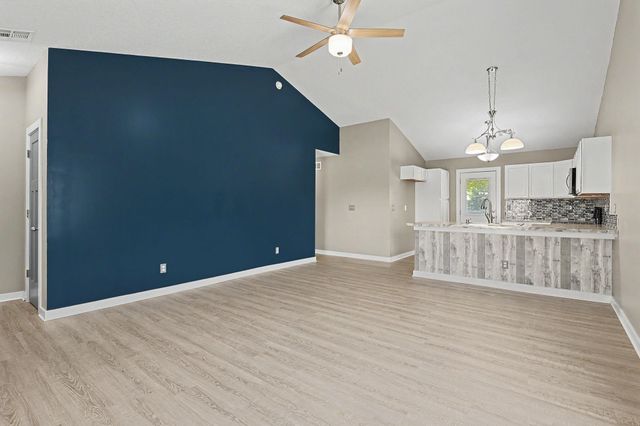 1311 E Maywood, Wichita, KS 67216