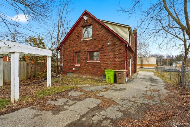 167 Mark Avenue, Pontiac, MI 48341