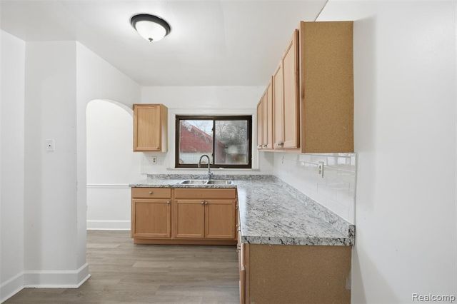 167 Mark Avenue, Pontiac, MI 48341