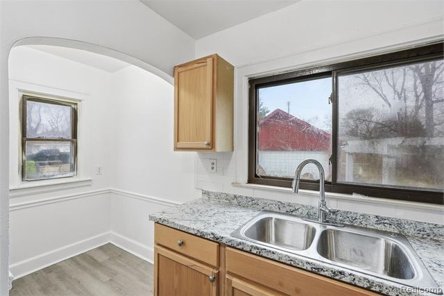 167 Mark Avenue, Pontiac, MI 48341