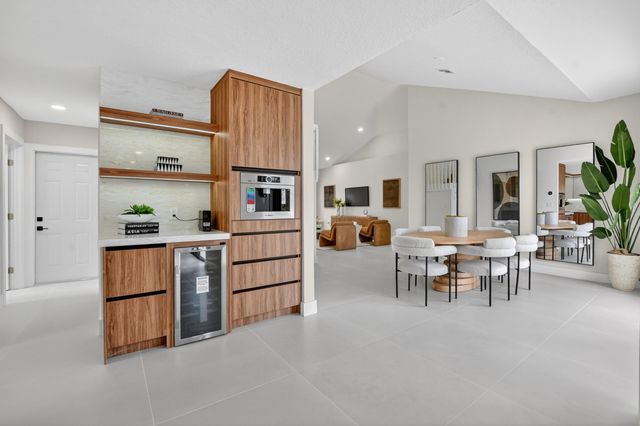 7548 Fairway Trail, Boca Raton, FL 33487