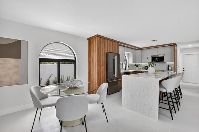 7548 Fairway Trail, Boca Raton, FL 33487