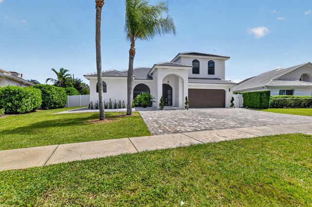 7548 Fairway Trail, Boca Raton, FL 33487