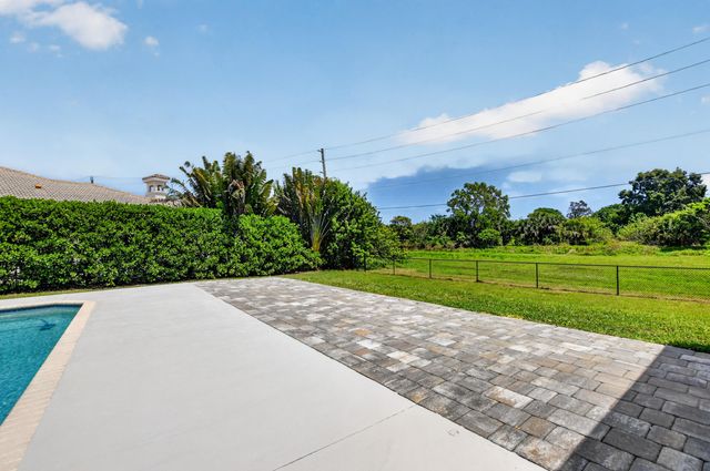 7548 Fairway Trail, Boca Raton, FL 33487