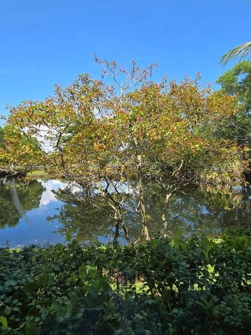 302 Lakeview Dr 102, Weston, FL 33326