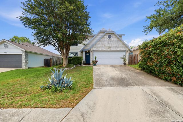 906 VILLAGE BR, San Antonio, TX 78245