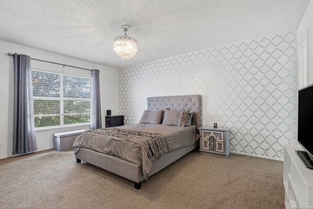 906 VILLAGE BR, San Antonio, TX 78245