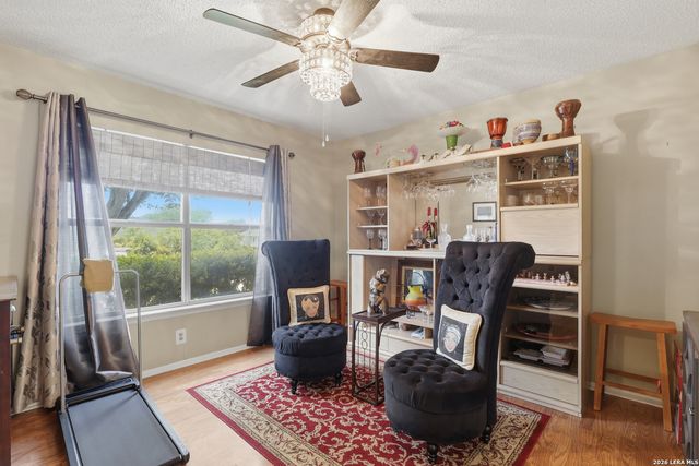 906 VILLAGE BR, San Antonio, TX 78245