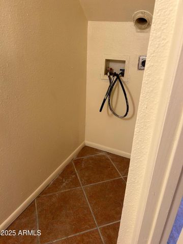 6302 N 64TH Drive 12, Glendale, AZ 85301
