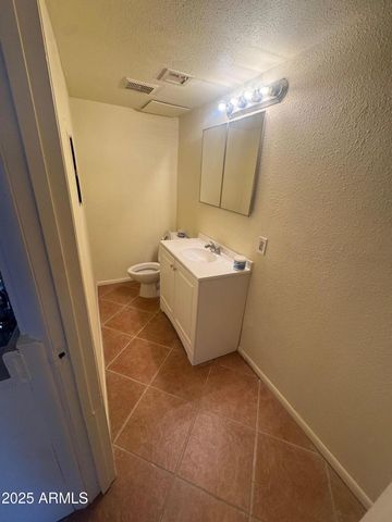 6302 N 64TH Drive 12, Glendale, AZ 85301