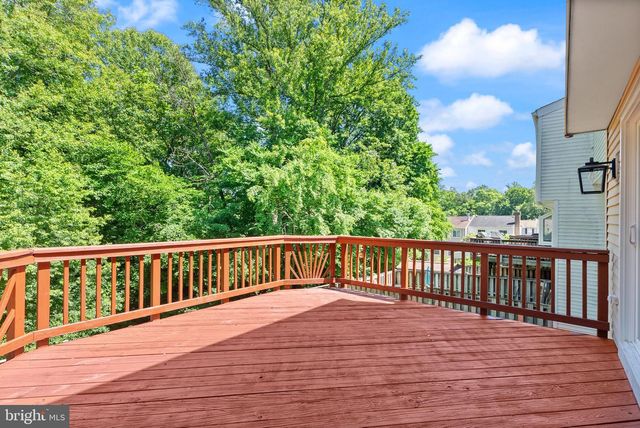 8085 STEEPLE CHASE CT, Springfield, VA 22153