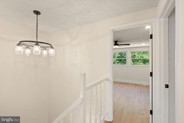 8085 STEEPLE CHASE CT, Springfield, VA 22153
