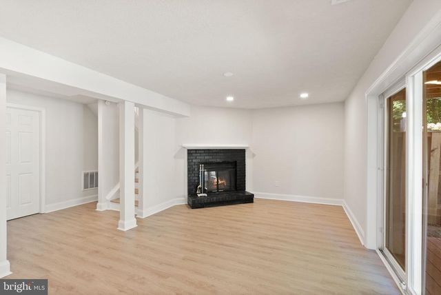 8085 STEEPLE CHASE CT, Springfield, VA 22153