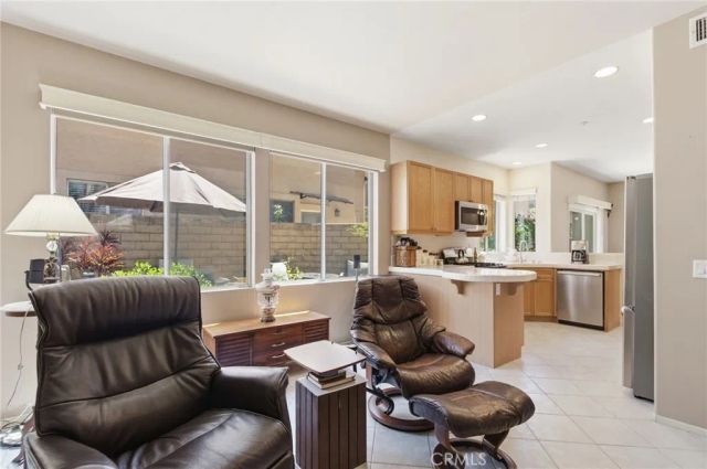 1738 Millpark, Simi Valley, CA 93065