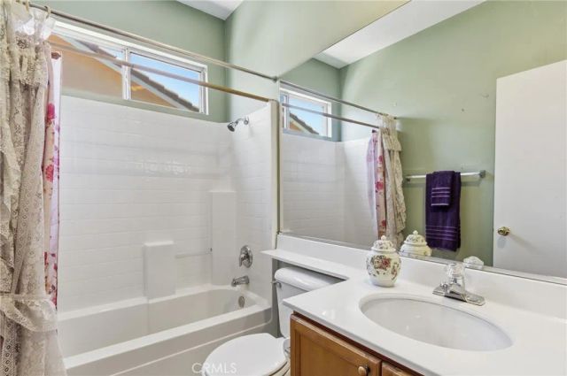 1738 Millpark, Simi Valley, CA 93065