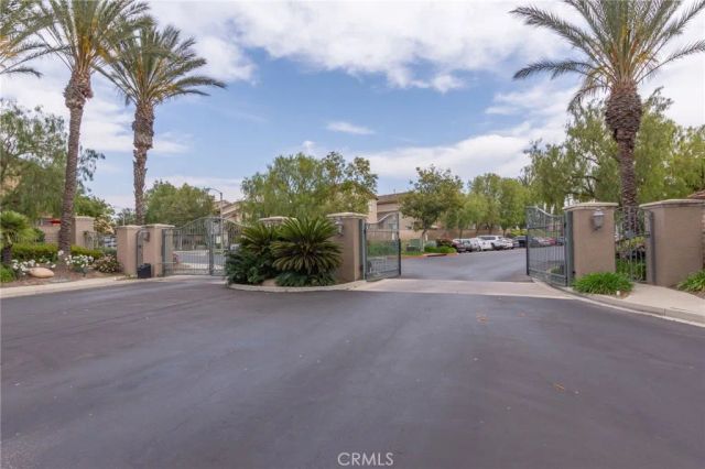 1738 Millpark, Simi Valley, CA 93065