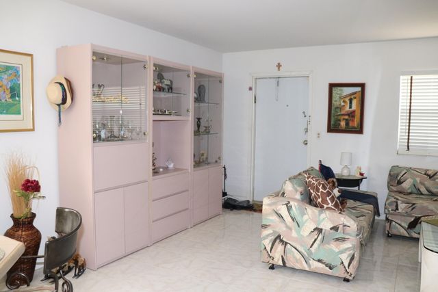 26 Brittany A, Delray Beach, FL 33446