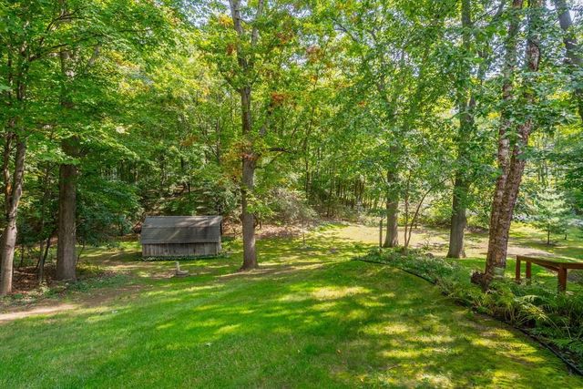 872 WINDING TRAIL, Oneida, WI 54155