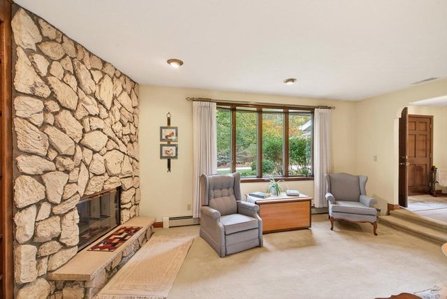 872 WINDING TRAIL, Oneida, WI 54155