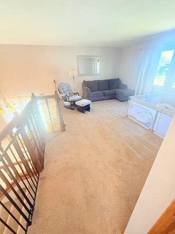 265 Oakwood Drive, Shoreview, MN 55126