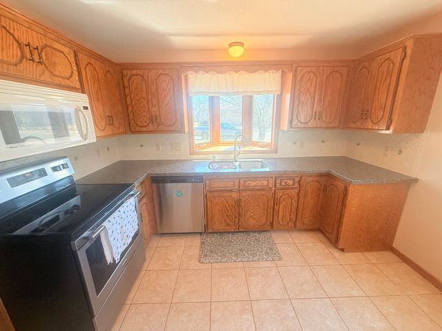 265 Oakwood Drive, Shoreview, MN 55126