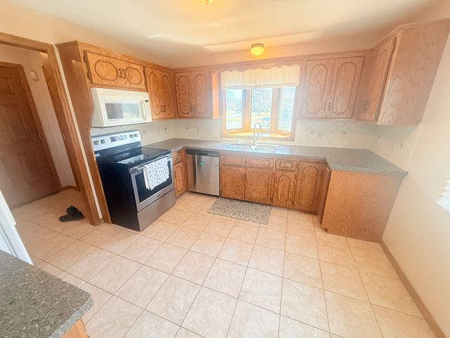 265 Oakwood Drive, Shoreview, MN 55126