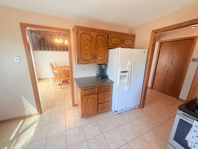 265 Oakwood Drive, Shoreview, MN 55126