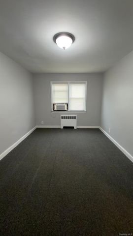 15325 77th Road, Flushing, NY 11367