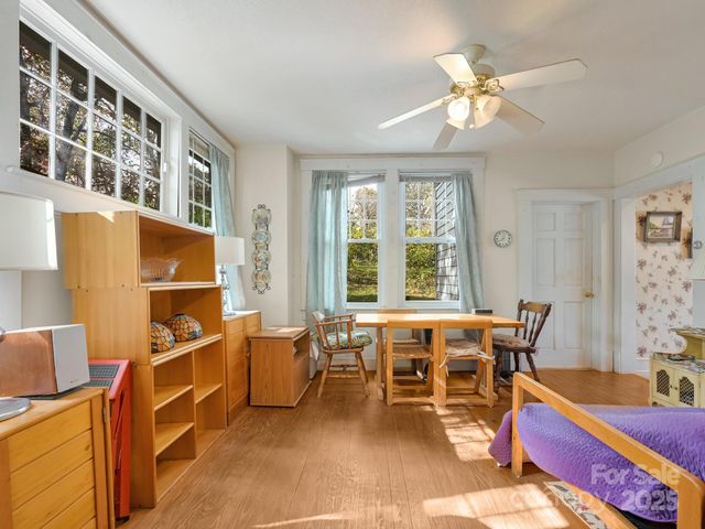 100 Washington Road, Asheville, NC 28801