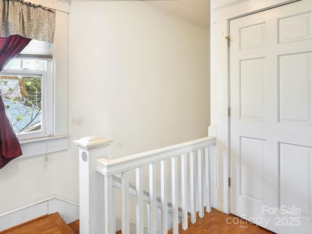 100 Washington Road, Asheville, NC 28801