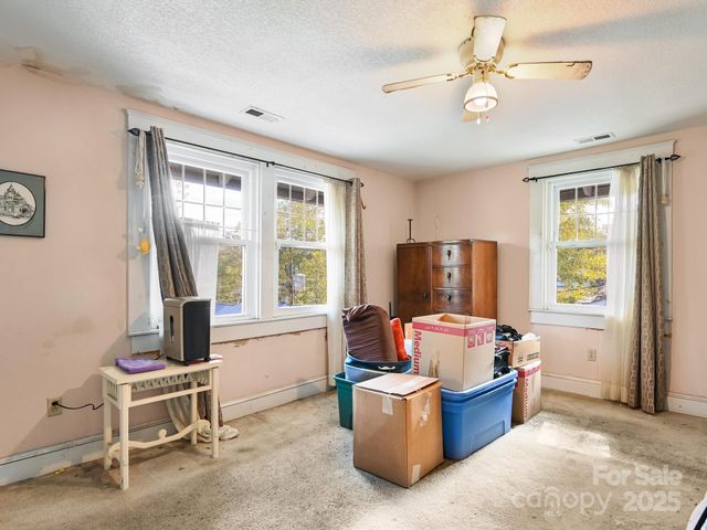 100 Washington Road, Asheville, NC 28801