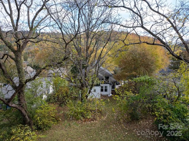 100 Washington Road, Asheville, NC 28801