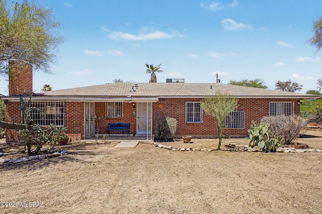 4065 E Roberts Place, Tucson, AZ 85711