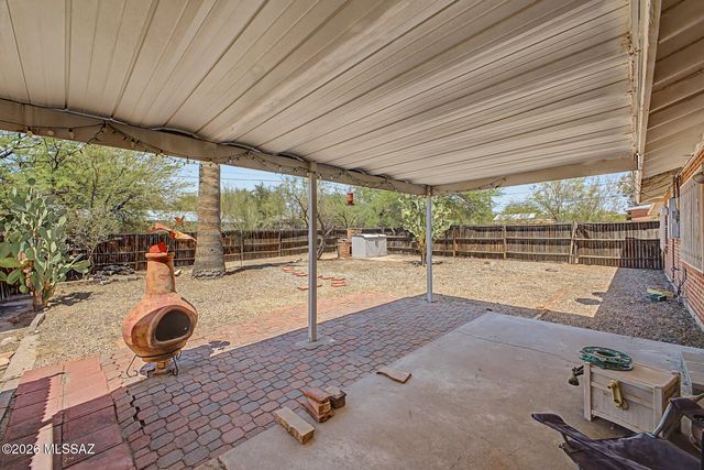 4065 E Roberts Place, Tucson, AZ 85711