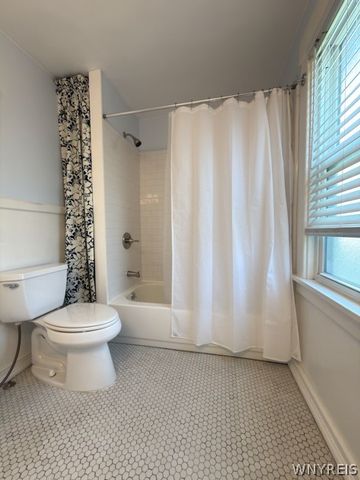 127 East Hazeltine Avenue, Tonawanda, NY 14217